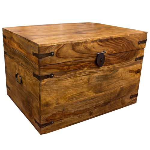 Storage chests, trunks, ottomans, toy chests and blanket boxes in